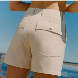 Arket High Waist Twill Cargo‎ Shorts Cream Size 38 6US